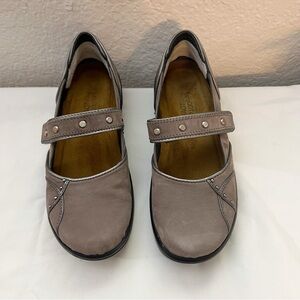 Naot Parakeet Shiitake Sterling Comfort Women's Mary Jane Shoes 6.5